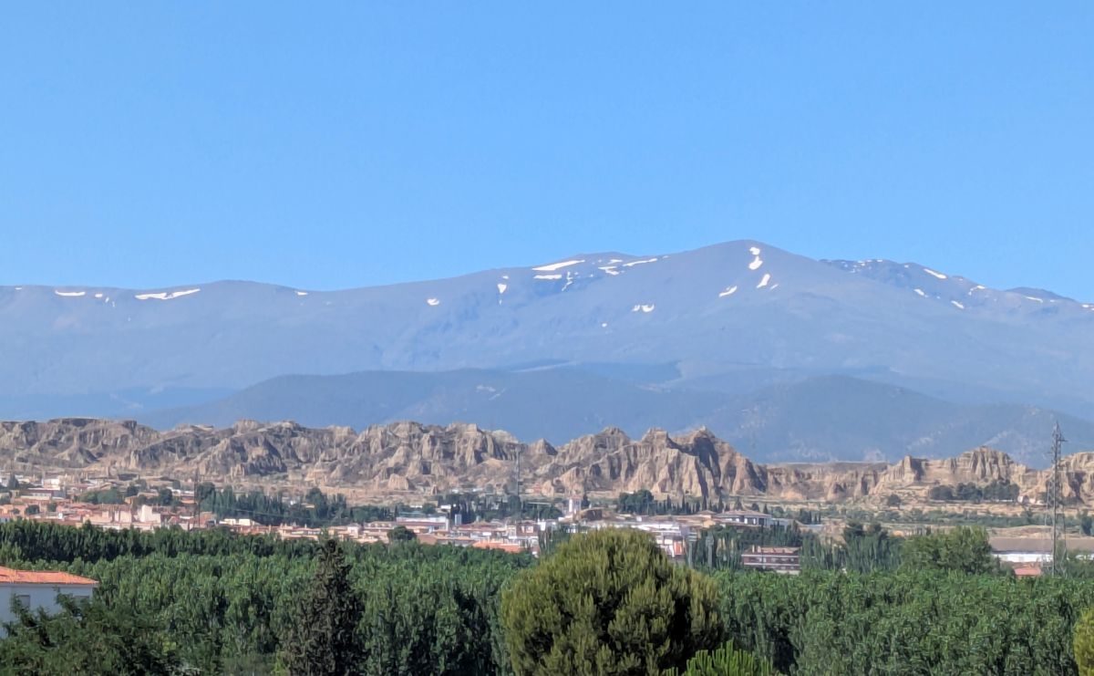 09-auf den Bergen die letzten Schneereste